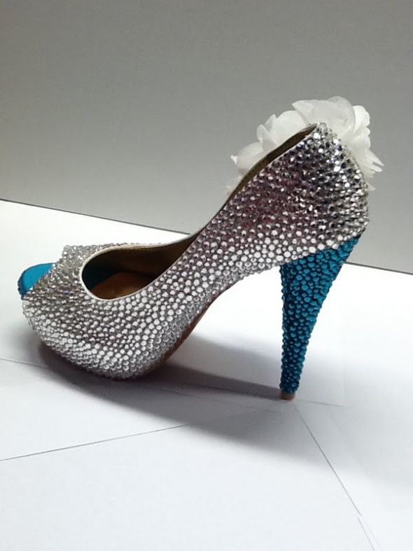 wedding teal white silver shoes Mail6 posted by Jmcpenguin 4 months ago