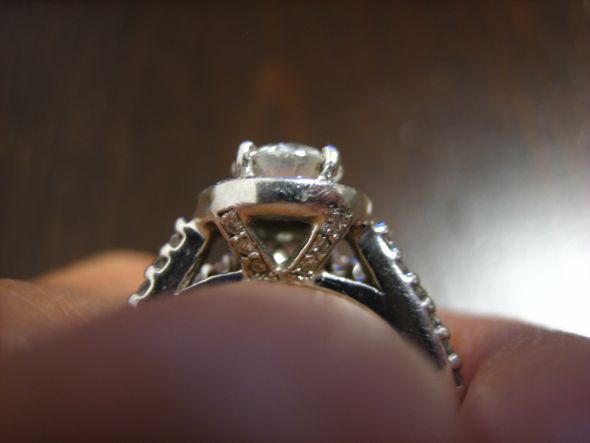 wedding band to fit halo engagement ring? :  wedding rings halo bands e ring problems IMG 0657