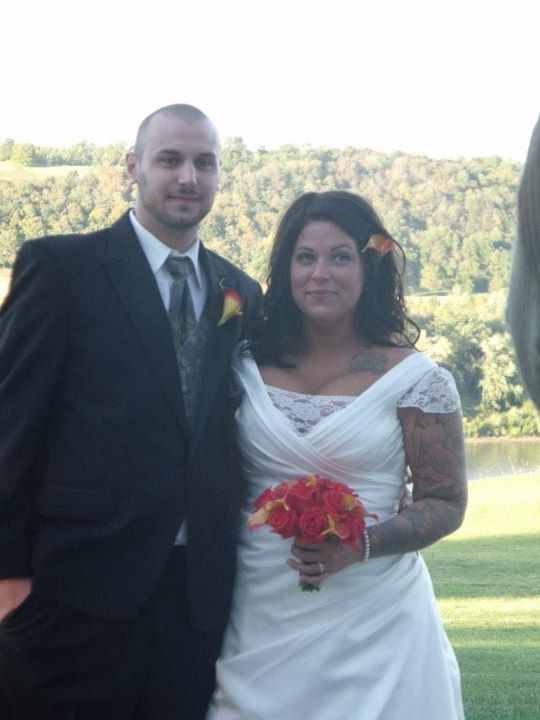 October Tattooed Brides? :  wedding 313497 2440236053146 1469134845 32752891 551615604 N