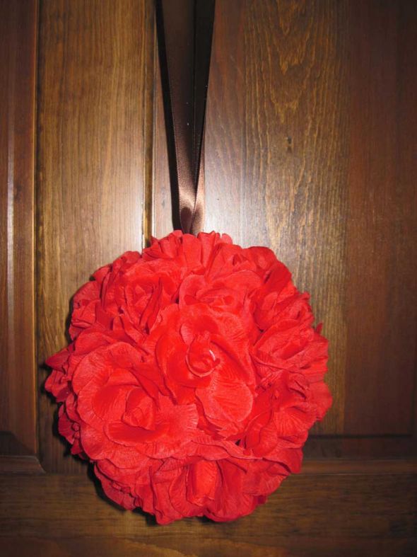 $1 store flowers,red & brown pomander! (made in 15mins!)