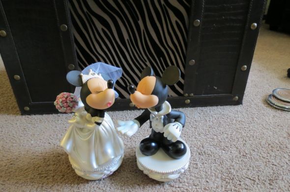 CAKE TOPPERS