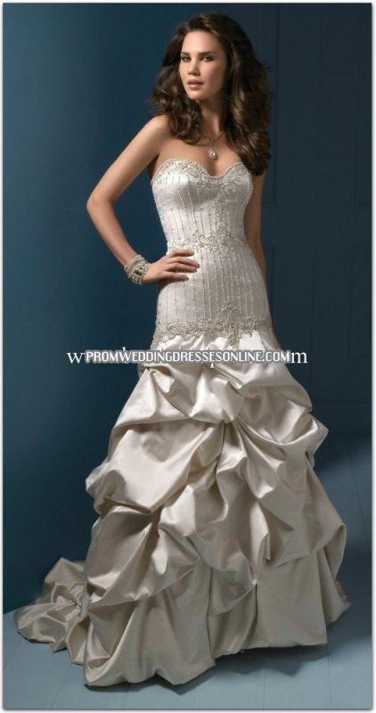 AA  Brides lets see your wedding dress married or not :  wedding aa brides show your wedding dress FrontofDress