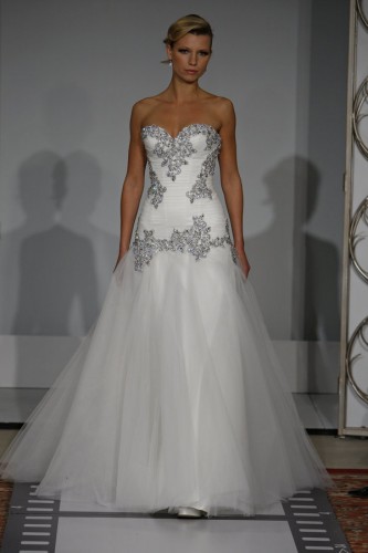 Newbees: What is your dream dress? : wedding jim hjelm lace vintage empire chiffon dress Bab Pnina Tornai 006 Fshl1 333x500