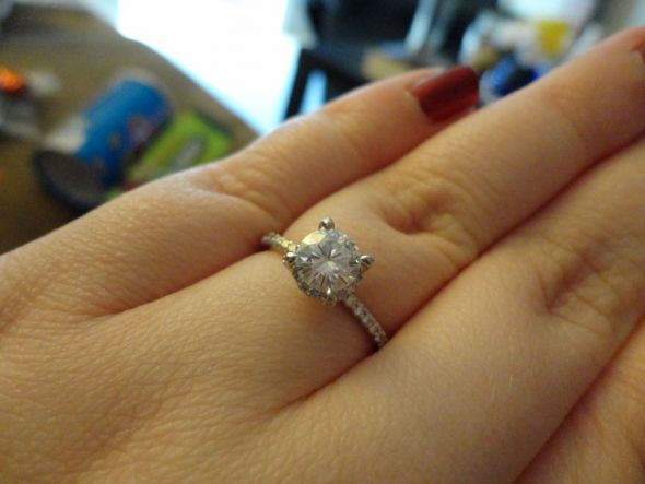 Whats the thickness of your engagement ring band? Please post pics! :  wedding ring DSC00028 800x600