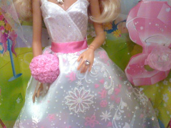 I met a lady with a HUGE ring today! :  wedding rings huge Jpeg Reencoded 239174