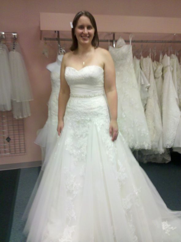 Wedding Necklace Help! :  wedding dress necklace wedding jewlery IMG 20111119 155244