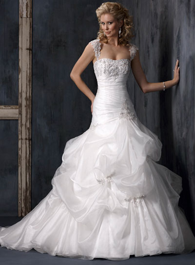 discontinued wedding dresses sold in canada