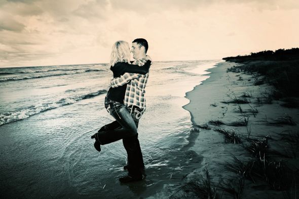 Help me pick the best e-pic for save the dates :) Very pic heavy! :  wedding engagement pic Jump Up