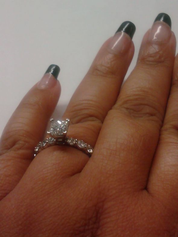 Show me your pretty rings with your pretty nails!!! :  wedding 2011 10 31 10.57.12