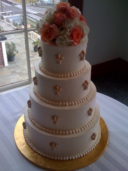 Show me your simple cakes!! :  wedding cake help Cake1