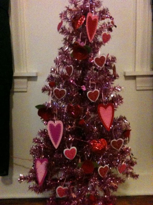 Valentine's Day Trees anyone? (pic heavy) : wedding Vday Tree 2