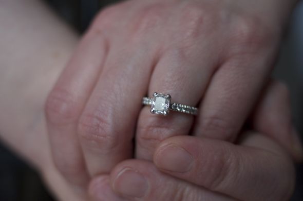 POST ANY SIZE RINGS PLEASE? :  wedding rings carats any size 8 2 insert  DSC0121 2