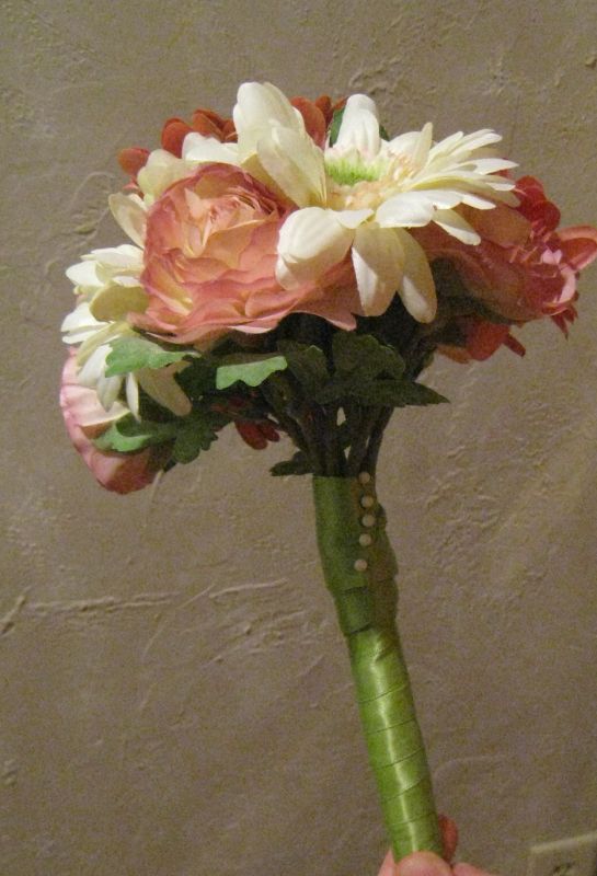 Beautiful, bridal party bouquets and boutineers - all for $90 :  wedding bouquet boutineers pink roses flowers ivory bridesmaids ceremony IMG 3593