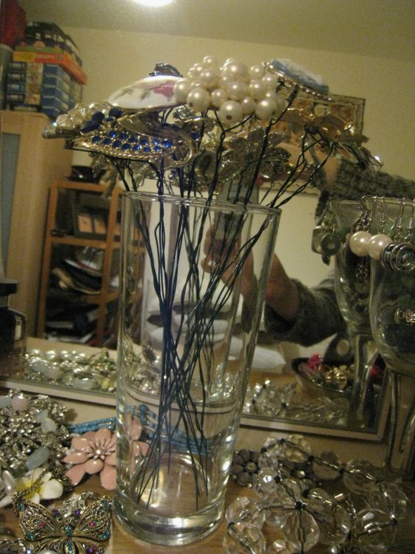 DIY brooch bouquet - progress in pics! :  wedding brooch bouquet diy vintage flowers bouquet london Brooch Bouquet 009