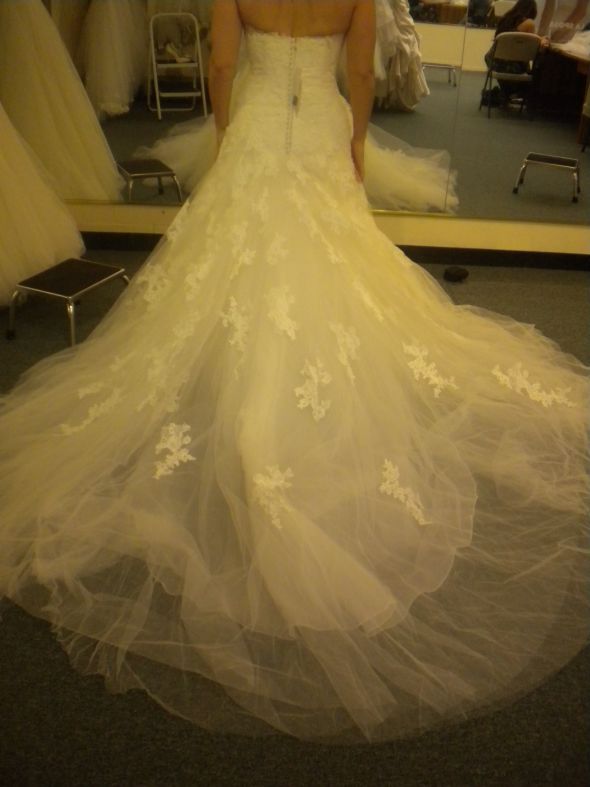 She's Here! My Enzoani Erin Arrived!! (Oh so pic heavy) : wedding enzoani erin dress Mydress5