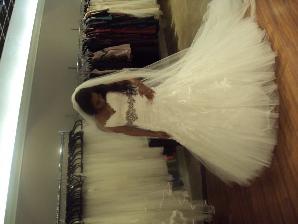 My dress journey!!! :  wedding enzoani erin my dress journey DSC01545