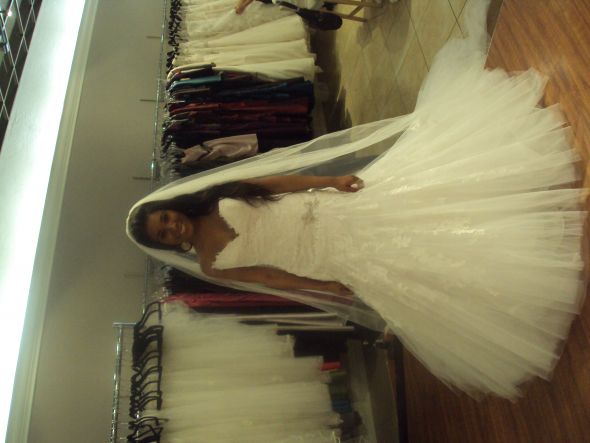 My dress journey!!! :  wedding enzoani erin my dress journey DSC01547