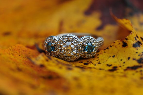 Getting new ring pics taken! Please post your artsy or professional ring porn. :  wedding ring pron artsy picture DSC 7559