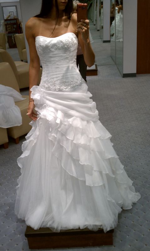 Slender, small-framed, help with style of dresses :  wedding skinny petite gown short IMAG0012