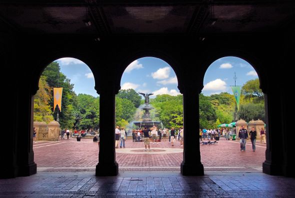Are you incorporating your first date into your wedding plans? : wedding first date Bethesda Fountain