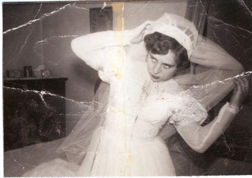 Grandma & Grandpa on their wedding day: Share your family wedding photos! :  wedding photos antique family pictures Oldphotos095