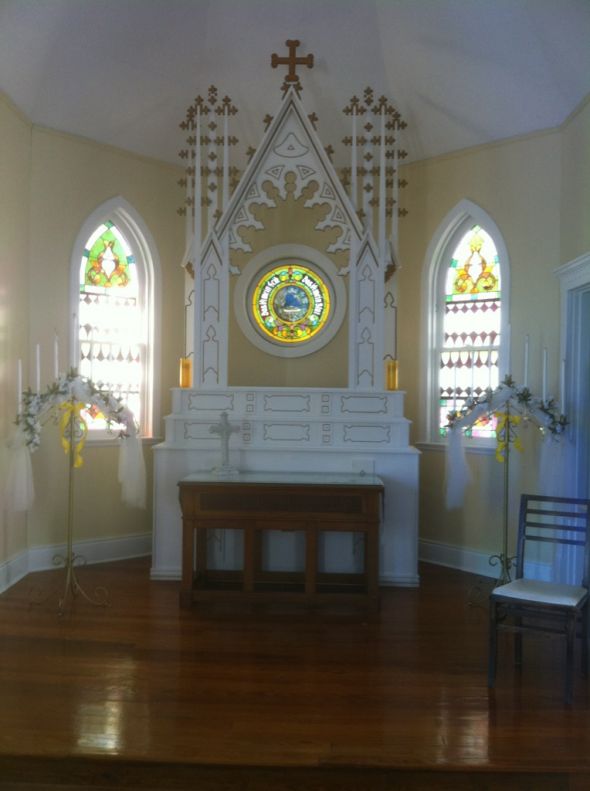 to decorate or not?? :  wedding limited budget wedding planner simple decorations Chapel