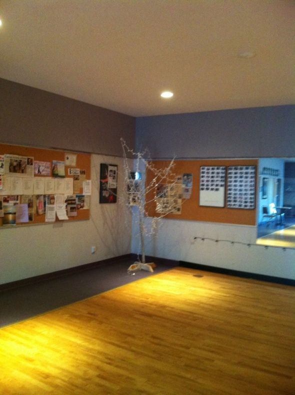 to decorate or not?? :  wedding limited budget wedding planner simple decorations Studio