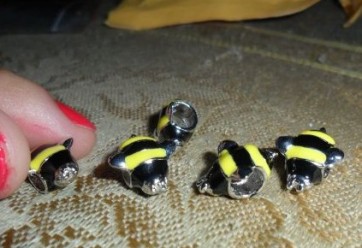 My Bee charms are here!! :  wedding bee charms .JPG