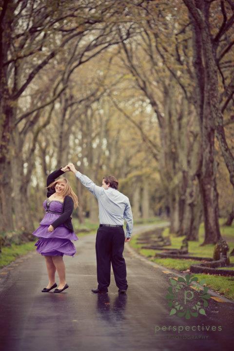 Plus sized brides...Engagement Pic poses??? : wedding engagement weight plus size sized overweight pictures pic picture pose poses Twirl