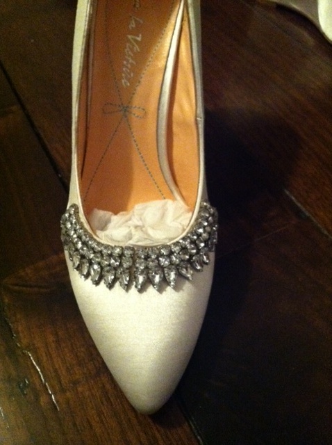 Brand New Pour La Victoire Ivory Wedding Shoes - Size 8 - $60 : wedding shoes wedding shoes bridal shoes ivory satin ivory Shoes 3