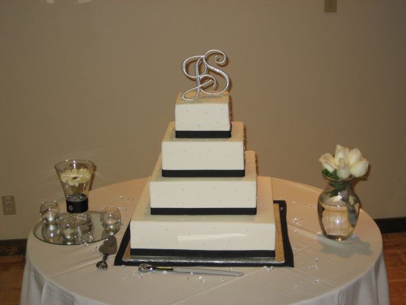 Show me your simple cakes!! : wedding cake help Picture 717