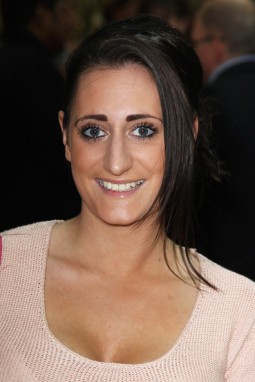 Spinoff! What famous person does the hive think you look like? :  wedding Lauren Socha