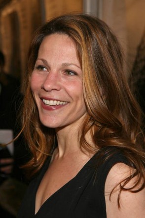 Spinoff! What famous person does the hive think you look like? :  wedding Lili Taylor