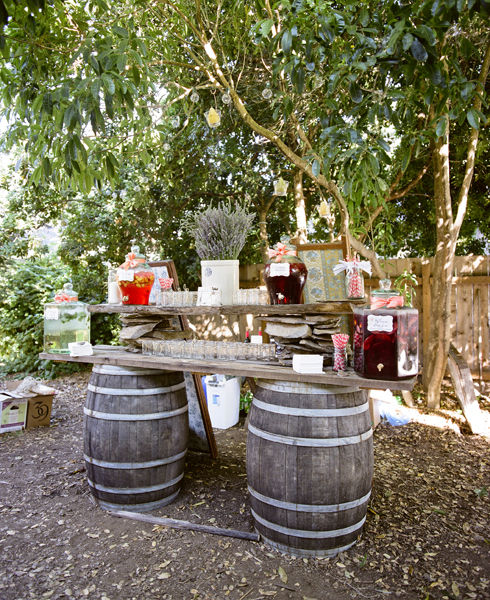 6 WINE BARRELS wedding wine barrels details diy decoration vintage garden