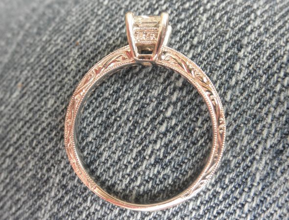 Show us your unusual/original DETAILS! :  wedding details surprise diamond unusual original ring Side Engraving