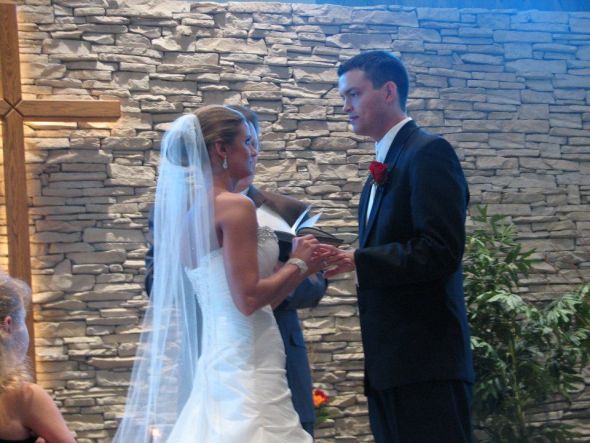 congrats Oct 1  bees!  Post your pics! :  wedding Ring Exchange