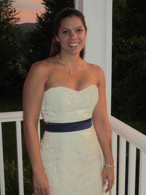Any ladies alter their dresses to make it look different? :  wedding Right Side Up