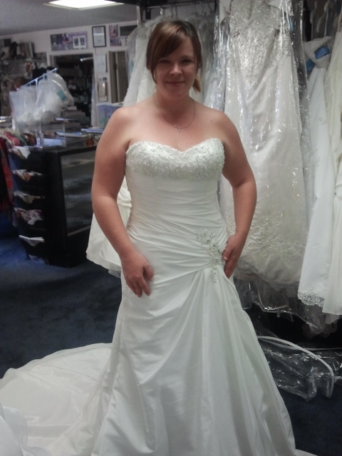 Drop Waist...What's your favorite?! :  wedding pronovias drop waist rosa clara picture dress gown lace KYM Maggie