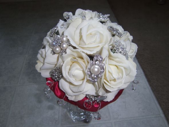 Real Touch flowers brooch bouquet