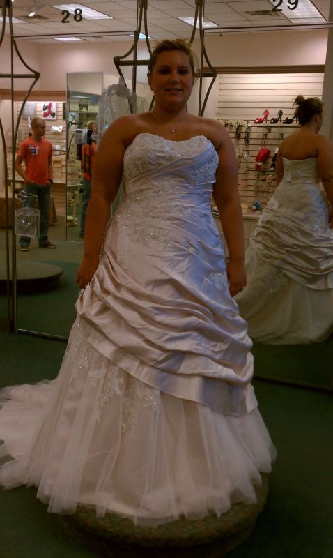 Dresses for ladies with larger bellies? (True apples!) : wedding IMAG0660