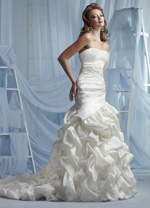 Share your favorite research dress vs. the one you bought! : wedding Love