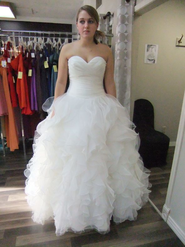 Which dress looks best? :  wedding Krysti 039