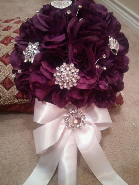 Ran out of brooches, but you get the idea!!! lol