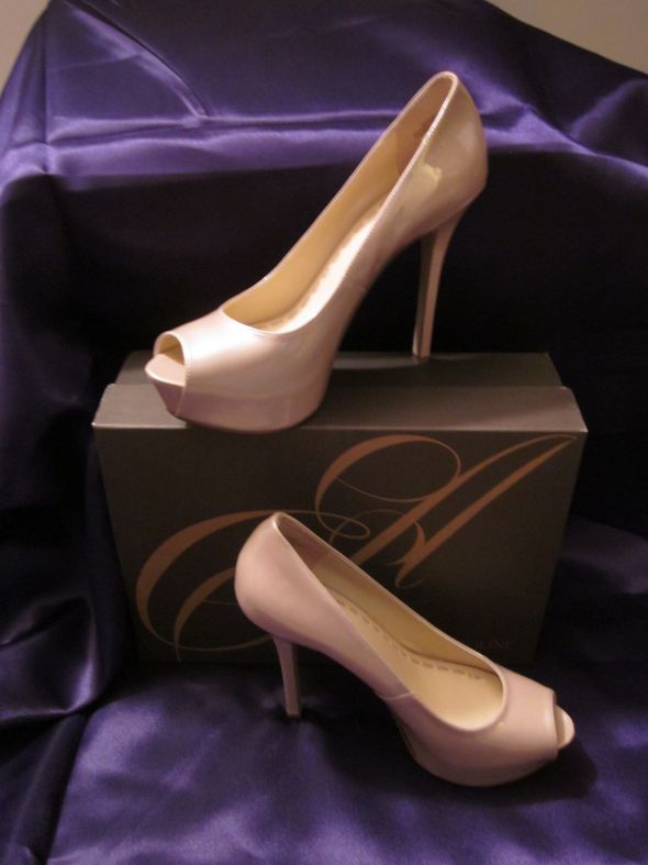 My DIY Crystal Shoes :  wedding shoes crystals swarovski bling diy Shoes