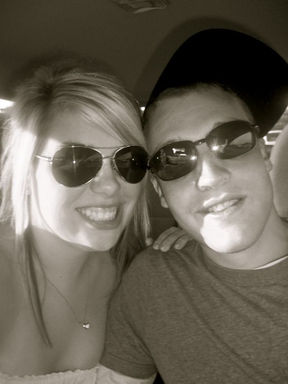 Post your Favorite Picture of you and your Hunnie! :  wedding 105 1311