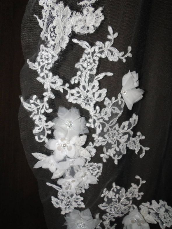 BRAND NEW WITH TAGS: Authentic Melissa Sweet Mira Veil - Chapel Length : wedding melissa sweet mira veil chapel ivory flowers lace ceremony dress jewelry Mira Veil Close Up