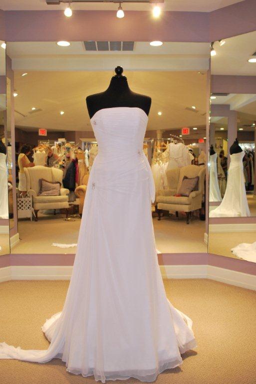 Looking for an awesome Destination Wedding Dress wedding dress white 