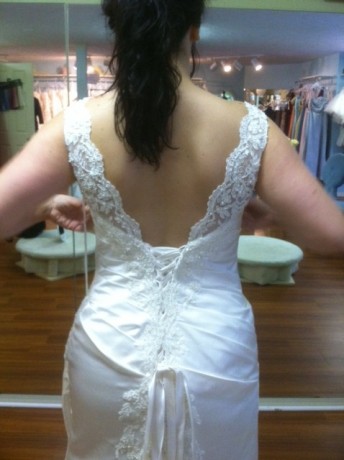 Which earrings with my dress???  Please help! :  wedding Photo4