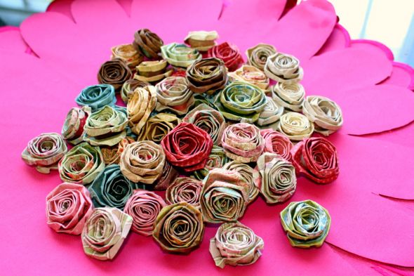 DIY Friday : wedding diy features Vintage Prints Shower favors? : wedding roses favors magnets shower teal black blue brown navy gold green orange pink purple red white ivory yellow silver bouquet inspiration diy reception Vintage Prints