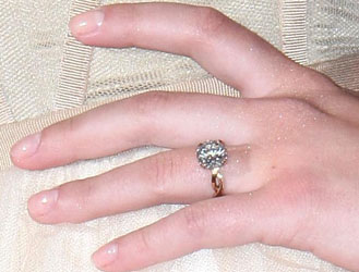 For Fun : Celebrity Ring Envy, Who's yours? :  wedding ring envy ring crush dream ring just for fun ring porn celebrity Scarlett Johansson Engagement Ring